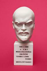 Kőbányai Porcelángyár lenin büszt kmp megalakulásának emlékére tovább a lenini eszmék magvalósulásáért