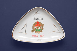 Kőbányai Porcelángyár Munkásőrség tálka